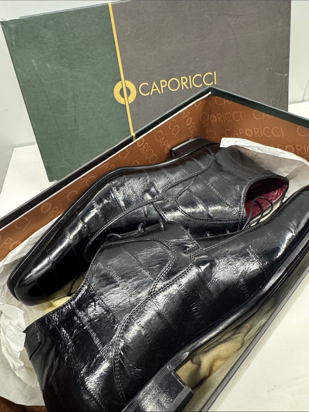 Caporicci genuine ELL Skin leather Black short boot size 8 (softest shoe)